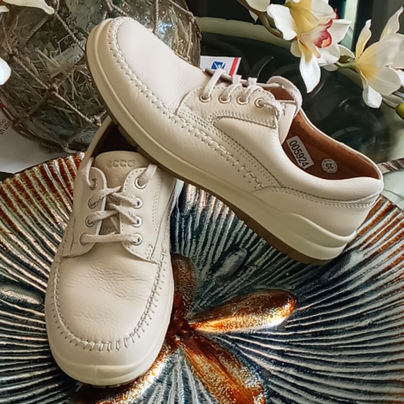 ecco vegetable tanned shoes